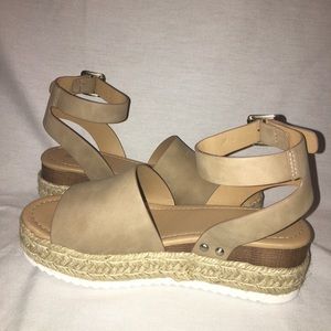 Flatform Sandals